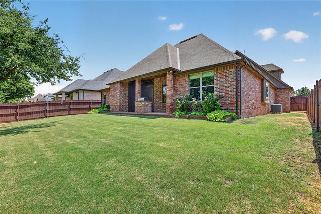 2501 Semillon Way, Edmond, OK 73012