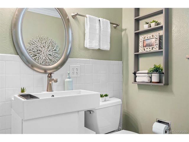 6013 Youngfield St, Arvada, CO 80004