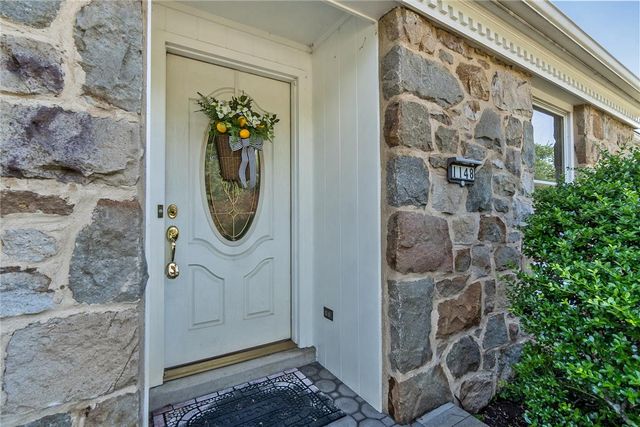 1148 Meadowbrook Circle West, Allentown City, PA 18103