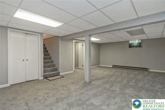 1148 Meadowbrook Circle West, Allentown City, PA 18103