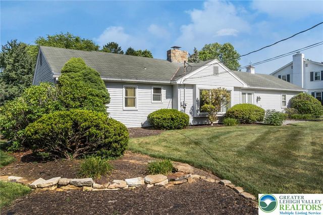 1148 Meadowbrook Circle West, Allentown City, PA 18103