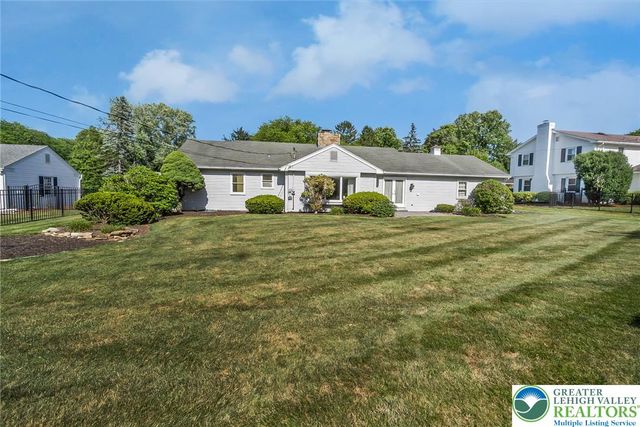 1148 Meadowbrook Circle West, Allentown City, PA 18103
