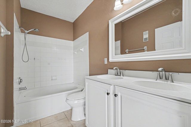 10000 GATE Parkway 916, Jacksonville, FL 32246