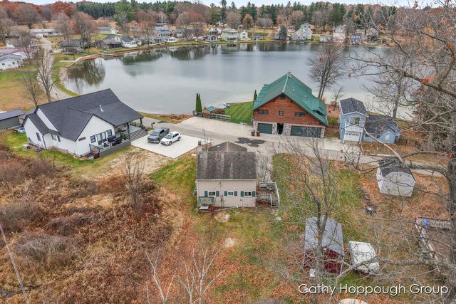 1401 White Birch Drive, Stanton, MI 48888