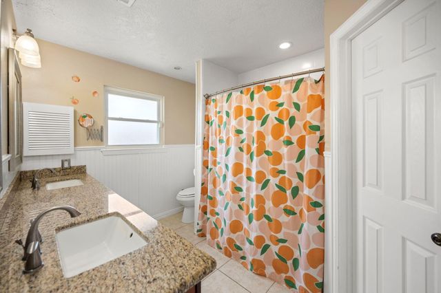 2327 Colonial Ridge Drive, Friendswood, TX 77546