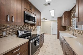 2327 Colonial Ridge Drive, Friendswood, TX 77546