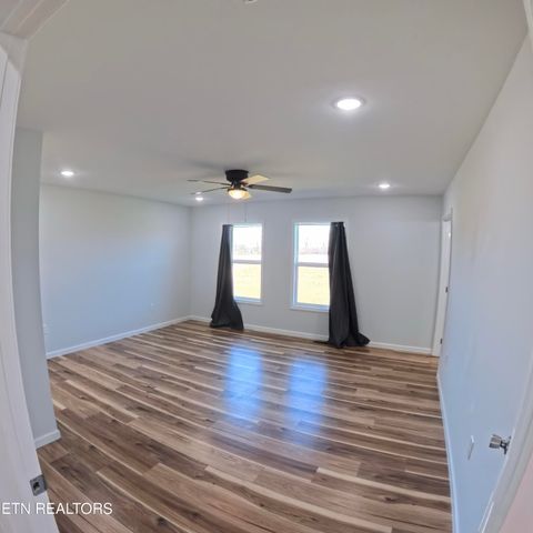 3669 Martha Washington Rd, Clarkrange, TN 38553