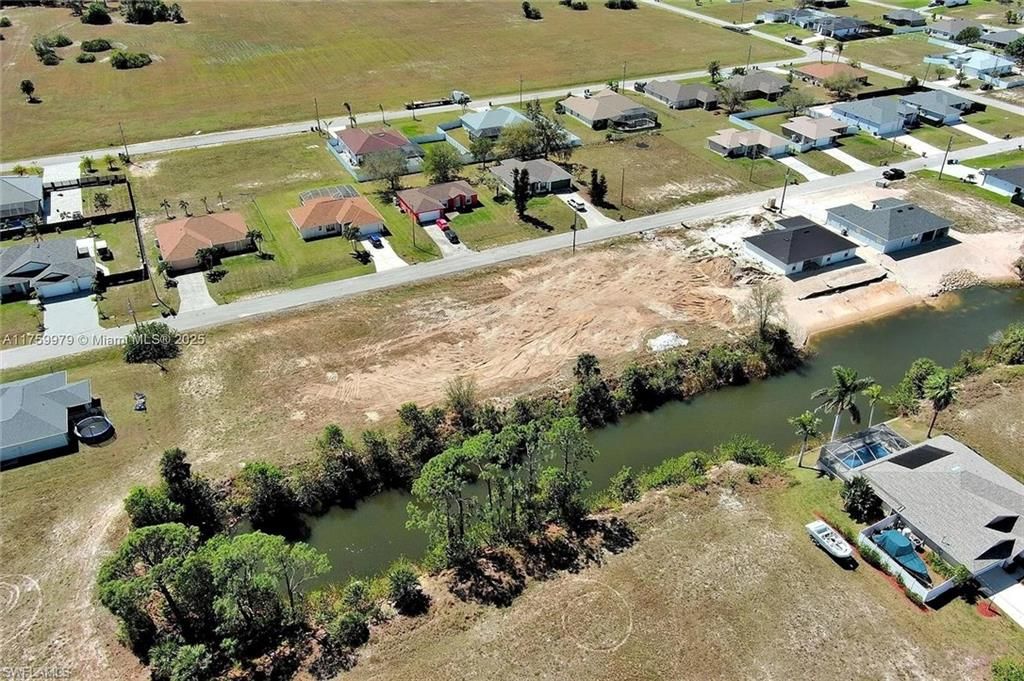 1611 NW 2nd ST, CAPE CORAL, FL 33993 — photo 2