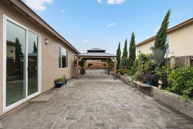 2141 Wildflower Drive, Hollister, CA 95023