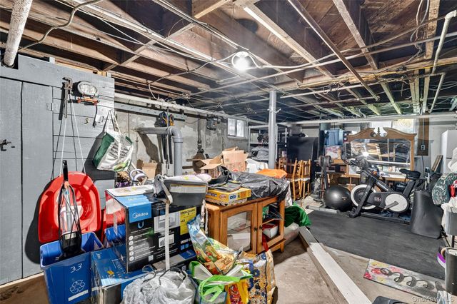 33 Smith Avenue, White Plains, NY 10605