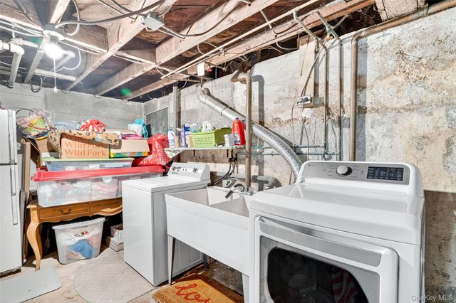 33 Smith Avenue, White Plains, NY 10605