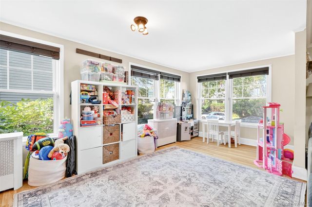 33 Smith Avenue, White Plains, NY 10605