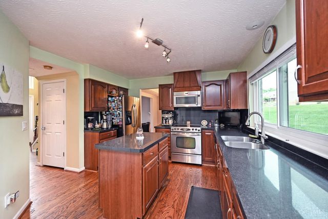 2150 Deer Meadow Drive, Springfield Twp., OH 45240