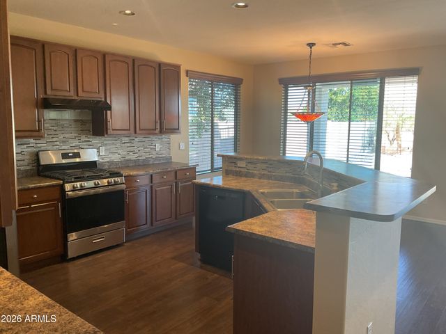 1182 W Deoni Trail, San Tan Valley, AZ 85143