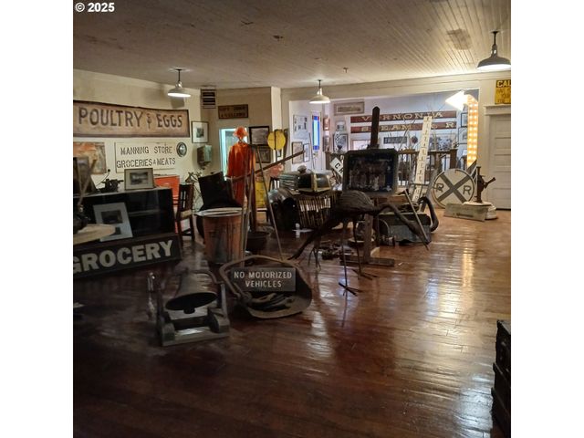 20055 Nw Pihl Rd, Banks, OR 97106