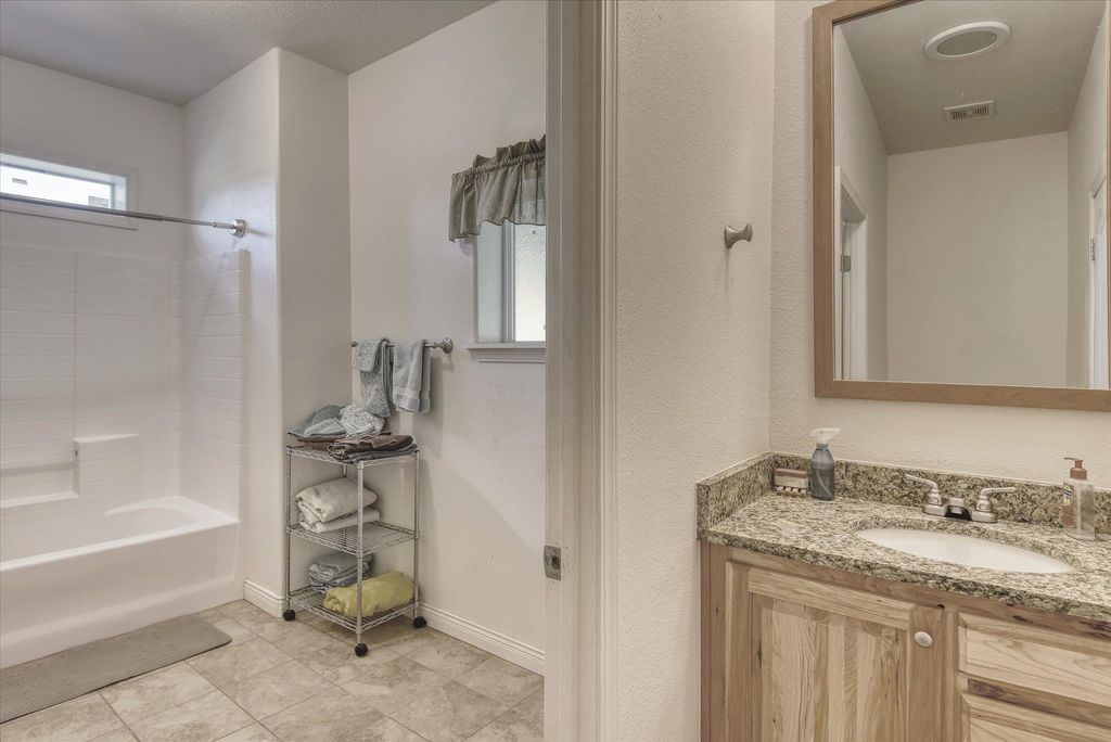 27120 E Blanchard Loop, Newport, WA 99156 photo 22