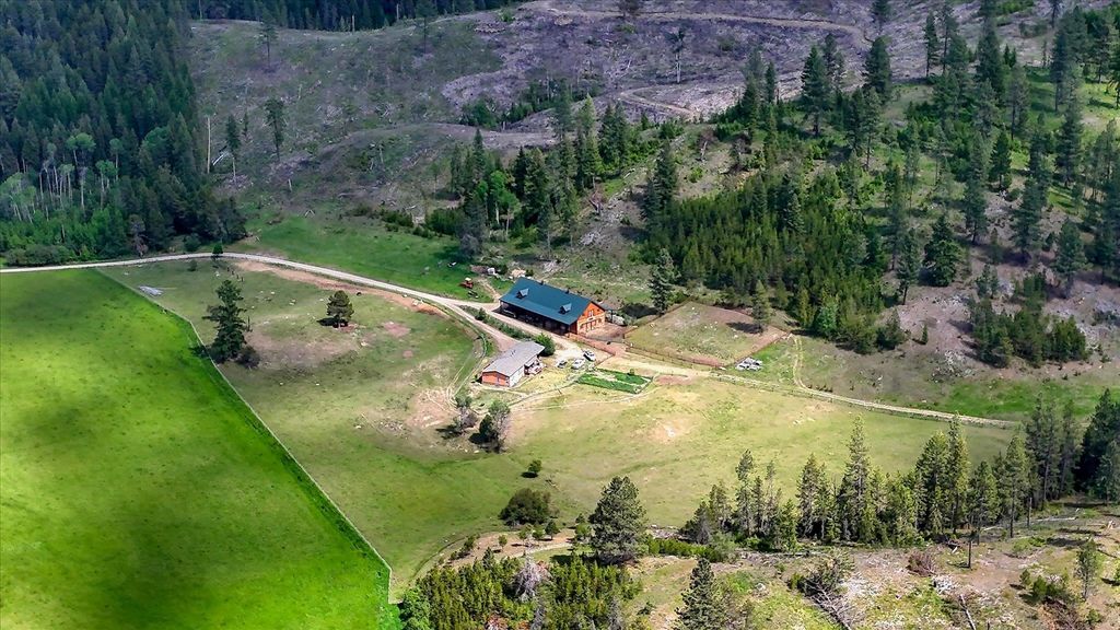 27120 E Blanchard Loop, Newport, WA 99156 photo 32