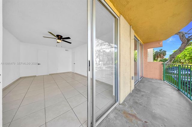 9360 Fontainebleau Blvd 208, Miami, FL 33172