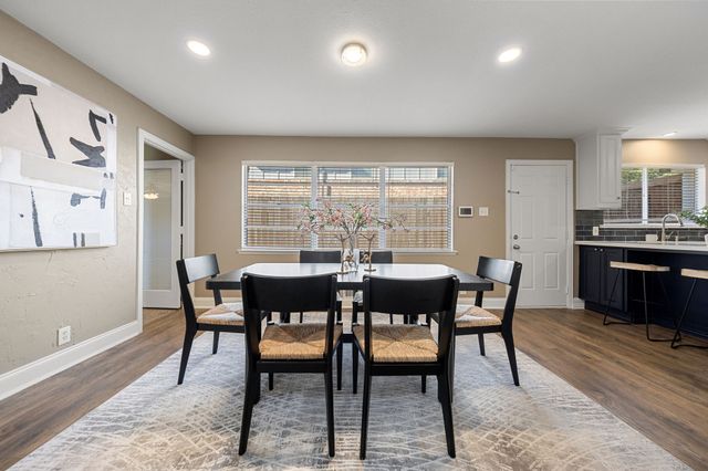 9735 Queenswood Lane, Dallas, TX 75238