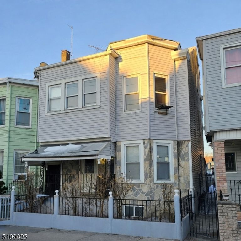 974 E 19Th St, Paterson City, NJ 07501