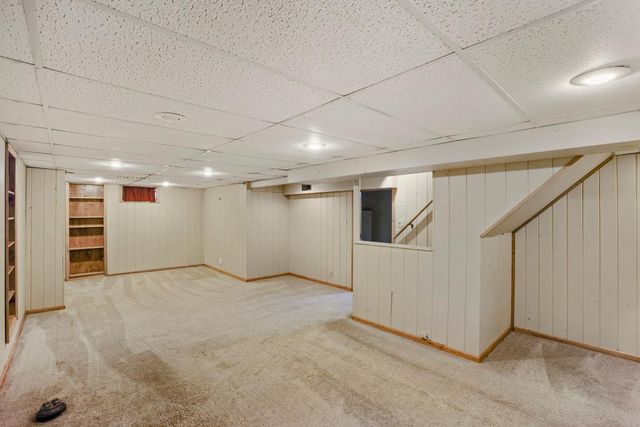 5932 Hampshire Avenue N, Crystal, MN 55428