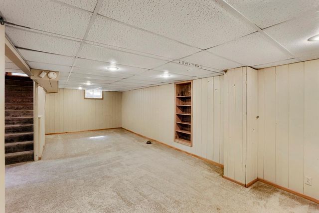 5932 Hampshire Avenue N, Crystal, MN 55428