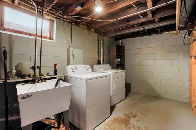 5932 Hampshire Avenue N, Crystal, MN 55428