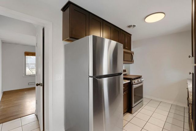 5932 Hampshire Avenue N, Crystal, MN 55428