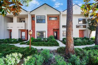 2468 Bering Drive, Houston, TX 77057