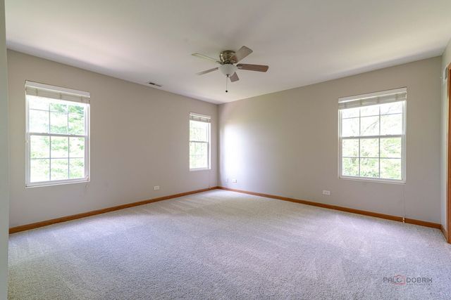 2636 Pondview Drive, Algonquin, IL 60102