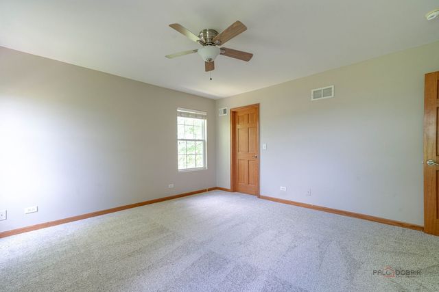 2636 Pondview Drive, Algonquin, IL 60102