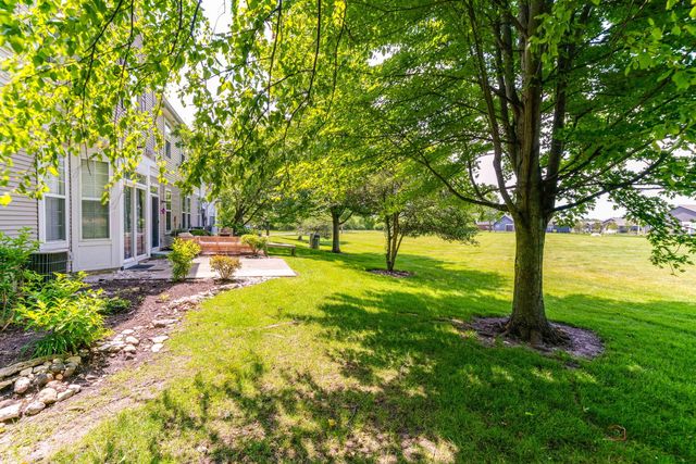 2636 Pondview Drive, Algonquin, IL 60102