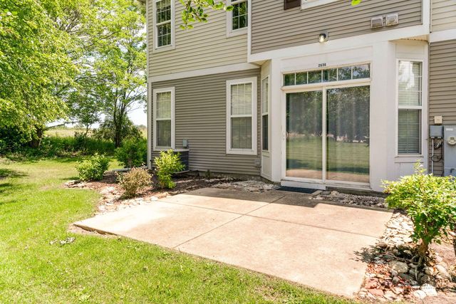 2636 Pondview Drive, Algonquin, IL 60102