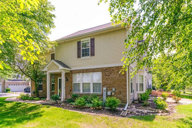 2636 Pondview Drive, Algonquin, IL 60102
