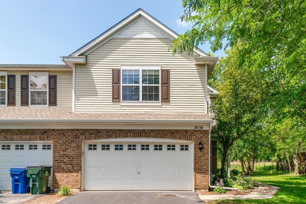 2636 Pondview Drive, Algonquin, IL 60102