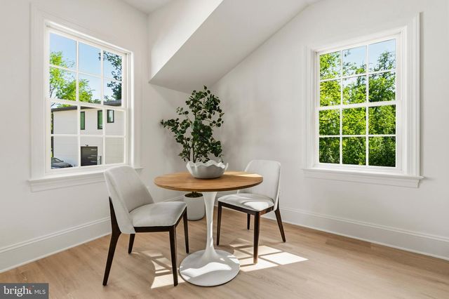 3111 CIRCLE HILL RD, Alexandria, VA 22305