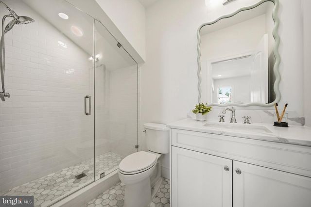 3111 CIRCLE HILL RD, Alexandria, VA 22305