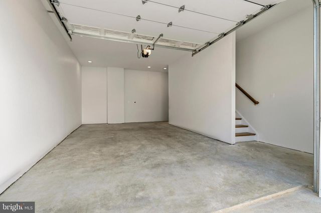 3111 CIRCLE HILL RD, Alexandria, VA 22305