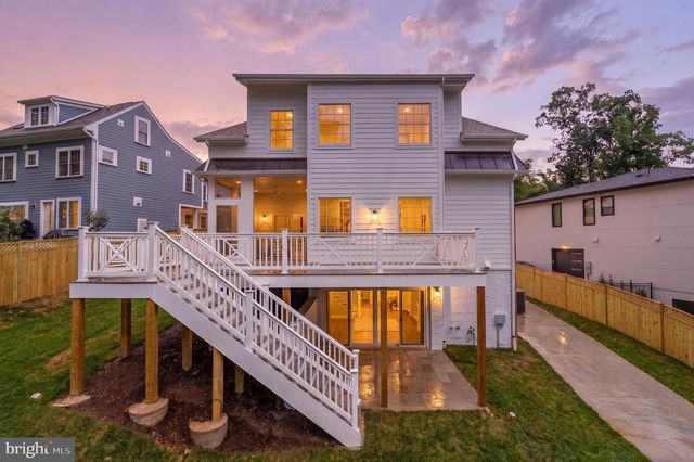 3111 CIRCLE HILL RD, Alexandria, VA 22305