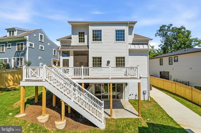 3111 CIRCLE HILL RD, Alexandria, VA 22305
