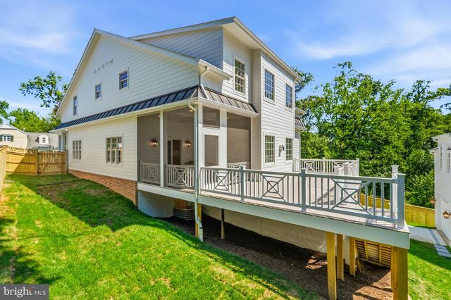 3111 CIRCLE HILL RD, Alexandria, VA 22305
