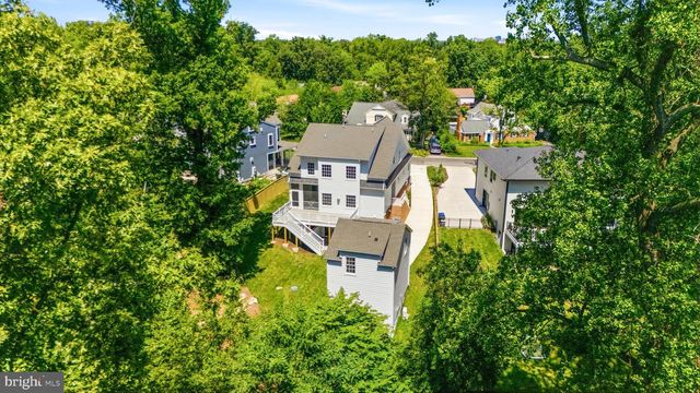 3111 CIRCLE HILL RD, Alexandria, VA 22305