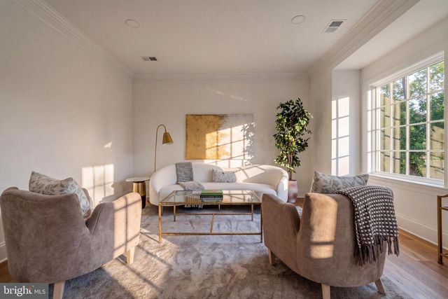 3111 CIRCLE HILL RD, Alexandria, VA 22305