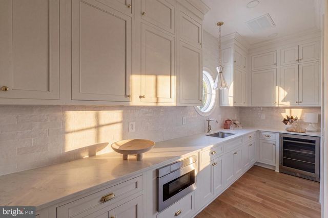 3111 CIRCLE HILL RD, Alexandria, VA 22305