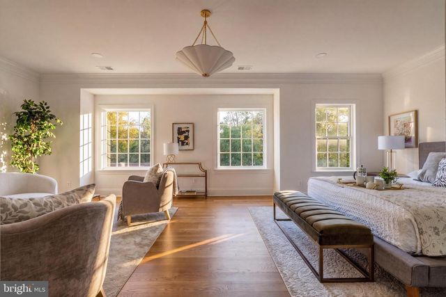 3111 CIRCLE HILL RD, Alexandria, VA 22305