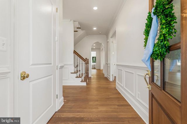 3111 CIRCLE HILL RD, Alexandria, VA 22305