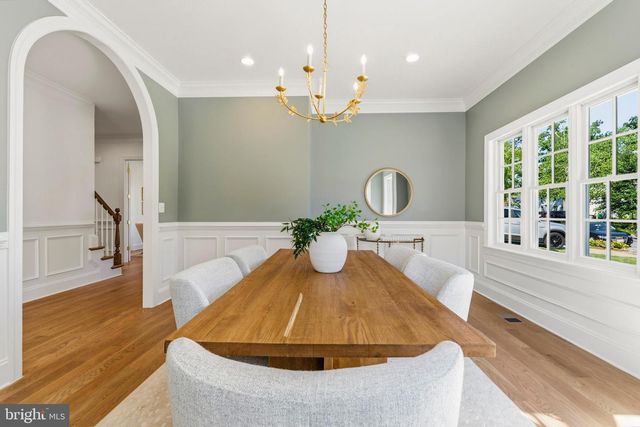 3111 CIRCLE HILL RD, Alexandria, VA 22305