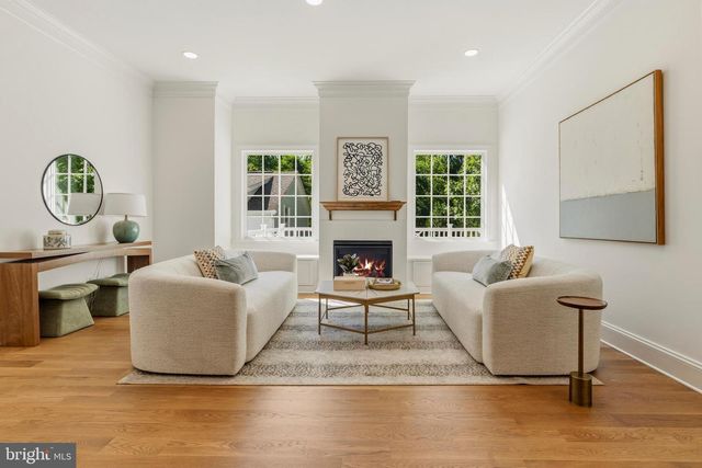 3111 CIRCLE HILL RD, Alexandria, VA 22305