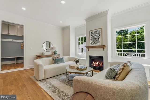 3111 CIRCLE HILL RD, Alexandria, VA 22305