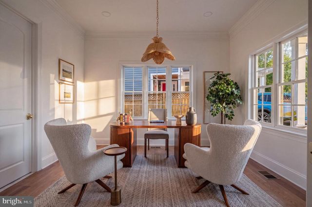 3111 CIRCLE HILL RD, Alexandria, VA 22305